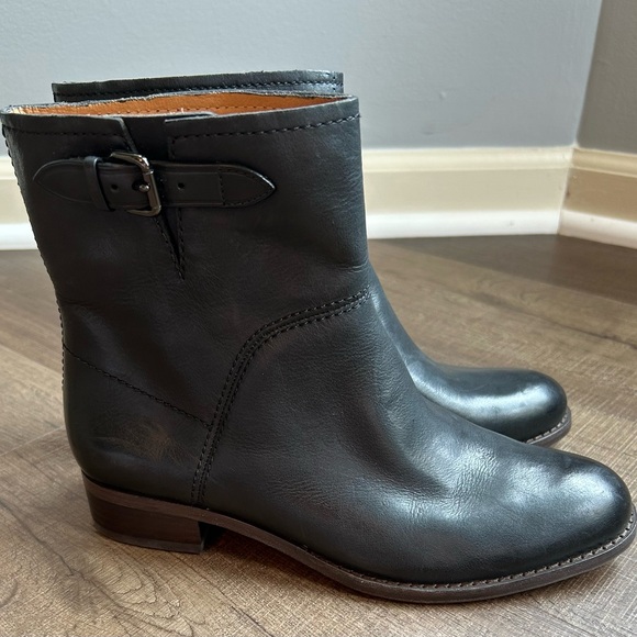 Coach Black Leather Ankle Boots – Sample (Not for Resale Marking) Women’s Size 7 - Picture 1 of 17